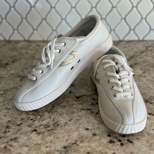 Women’s Tretorn Leather Tennis Shoes